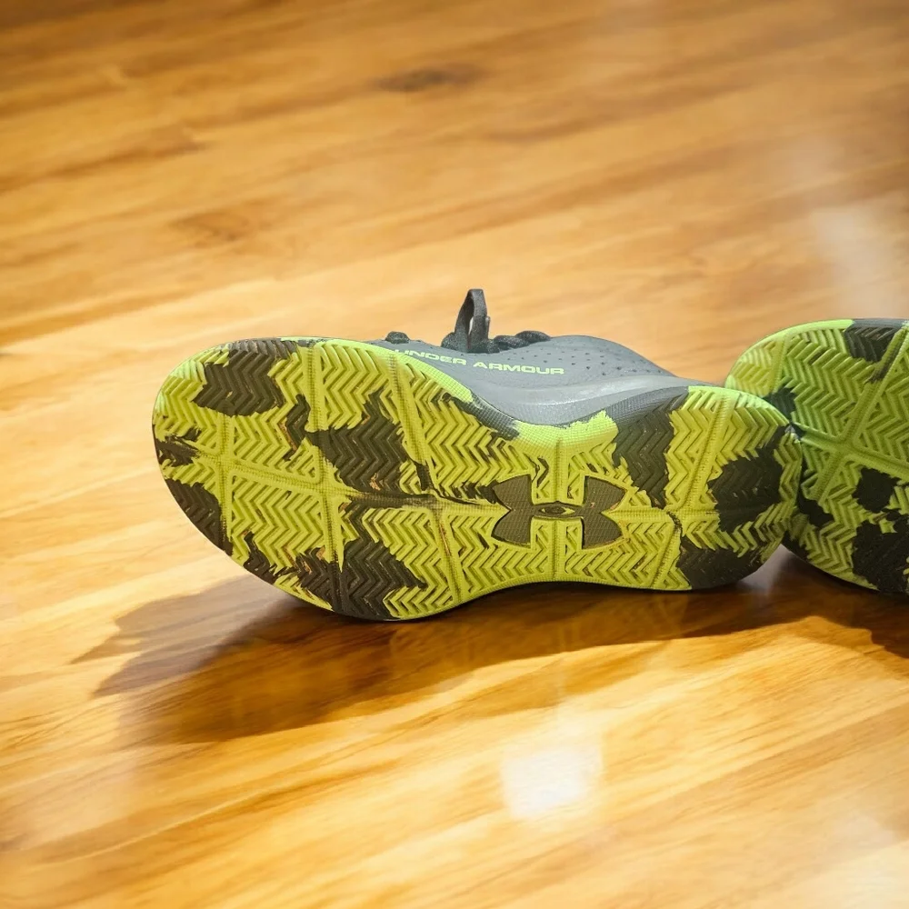Under Armour Kids' Black and Neon Green Sneakers, Sz 12 - Picture 5 of 6